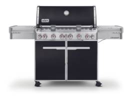 The six burner Summit E-670 natural gas barbecue will redefine your perception of the classic barbecue.