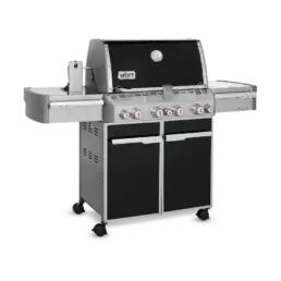 The four burner Summit E-470 gas barbecue will redefine your perception of the classic barbecue.