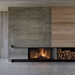 Stûv 21 Single Sided fireplace offers abundant warmth and atmosphere at all times.